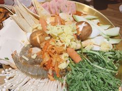部队火锅-冰川延边料理·炭烤串(原小木屋店)