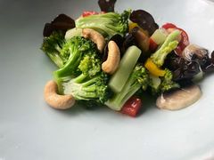 李时珍小炒-野蔓果·山野菜(西湖景区·龙井茶田店)