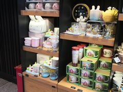 零售区-星巴克(北京南站第三店)