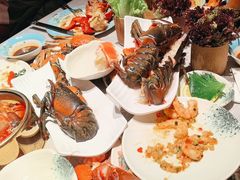 -雍容荟帝王蟹活龙虾展台自助(IFS黑金店)