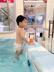 -四季宝贝婴幼儿水育成长中心(陆家嘴店)