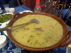 -临江餐馆二楼美食部落