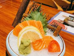 三文鱼刺身-神乐屋料理·铁板烧(京华园店)