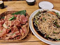 -老滇山寨•云南特色菜•地方菜•民族风情歌舞表演(金碧店)