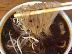 帽结子肥肠粉-白家高记肥肠粉(总店)