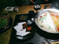 -湊湊火锅·茶憩(上海合生汇店)