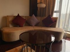 -成都保利公园皇冠假日酒店(熊猫基地店)