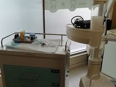 -上海仁爱医院口腔科 · 种植