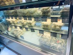 -白玉兰食品甜凤店(合生汇店)