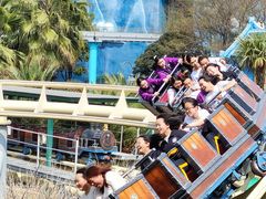 -七彩云南欢乐世界