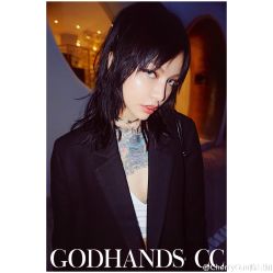 -God Hands发型设计复古会所