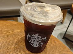-星巴克(上海虹桥新天地二店)