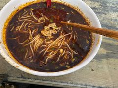 -龙树园麻辣米线