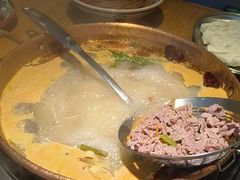 -洱火云南酸菜牛肉火锅(石景山当代商城店)
