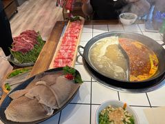 -热火朝天鲜切牛肉火锅(南强街巷店)