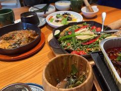 -云海肴·汽锅鸡·云南菜(天山百盛优客店)