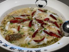 招牌老坛酸菜鱼-江渔儿酸菜鱼·拔草餐厅(虎门君乐汇店)