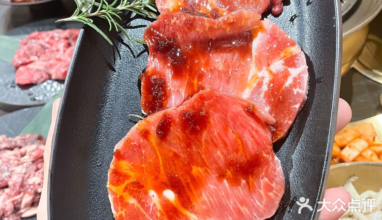 南京这家洞穴风烤肉店百吃不厌