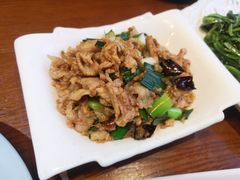 宣威小炒肉-宣威山野人家·云南菜·菌火锅(金碧店)