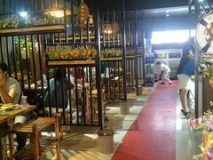 大堂-秋语木桶鱼.酸菜鱼(开发区火车站店)