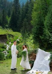 -雅云婚纱摄影工作室旗舰店