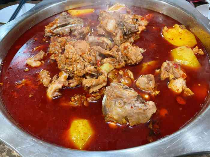 四川傻儿活兔火锅(长白街店)-"摆很久以前,从老白下到老秦淮,一条窄窄