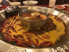 -山城年华老火锅(玉林店)