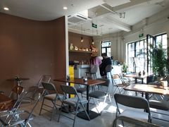 -Fridi Patisserie Cafe