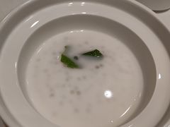 -香山湖家家宴(中山陵店)