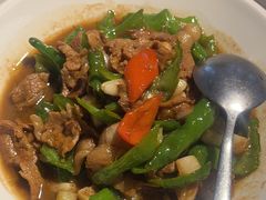 辣椒炒肉-煜丰汴京烤鸭(福彩路店)
