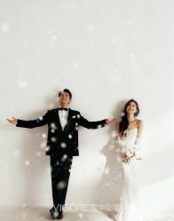 -雪中彩影婚纱摄影·微光艺术中心