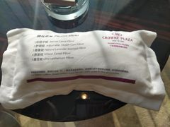 -广州花都皇冠假日酒店