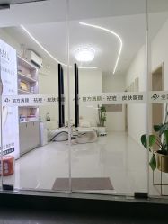 -苗方清颜专业祛痘·皮肤管理