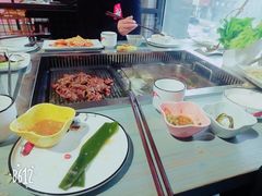 -犇牛记·鲜牛肉火锅