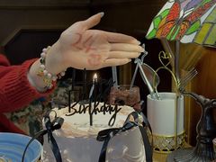 -秘密旅行Bonjour(黑金冠 江南西店)