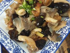 菌菇炒面筋-洞天食府(北大街店)