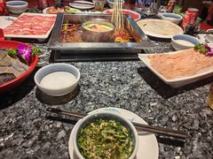 -二荆条·蜀鲜汇城市森林火锅