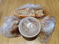 -Dough&Joe团憩(瑞虹天地月亮湾店)