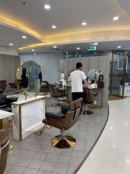 点击看大图 -八佰伴8008星级形象店