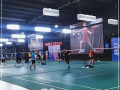 -尤尼克斯羽毛球主题馆