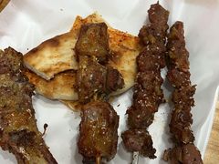 -巴汗羊肉串烧烤店