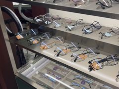 -茂昌眼镜(百联西郊店)