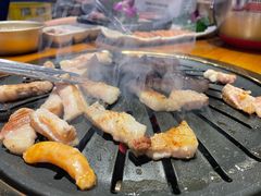 -万兴佳烤肉·长白山老味道(东岸里店)