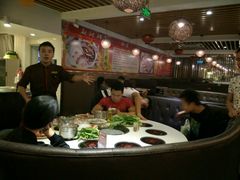 -向阳居火锅涮烤自助餐厅