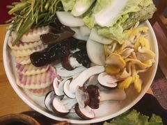 -民食香·腊排骨野生菌美食(木府店)