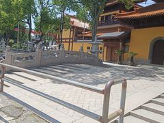 -亭林园-华藏寺