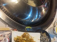 -哈尔滨烧烤·山河村铁锅炖(交大店)