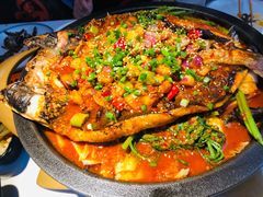 清江鱼-鸣记脆皮烤鱼·海鲜烤鱼(三八广场店)