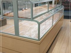 面包甜点陈列柜-好利来(梅江永旺店)