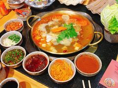 -顶顶汤火牛排火锅·经典铜锅涮肉